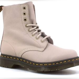 Dr. Martens Virginia Ankle Boot Women Vintage Taupe